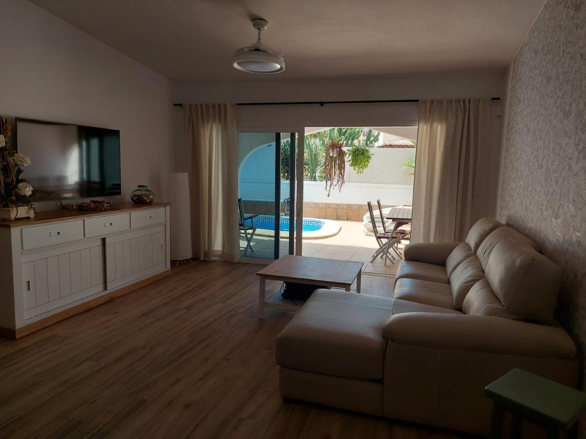 Vakantiehuis Beautiful With Heated Private Pool, Cristianos *
